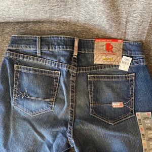 Women’s 32x32 Ariat FR jeans
